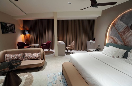 Mannarkkad Hotel | DORO ROYAL SUITE