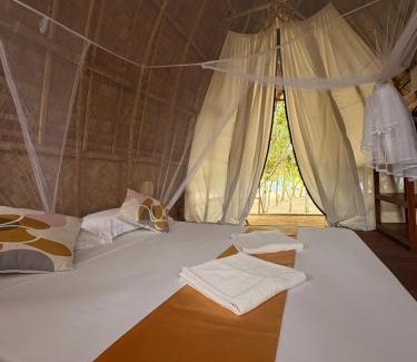 El Nido Resort | Dos Playa EcoCamp Daracoton Island