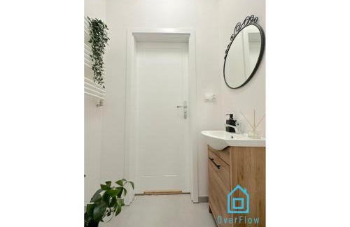 Wrzeszcz House | Dotted Room - 15 Minutes to Gdańsk Old Town & Sea