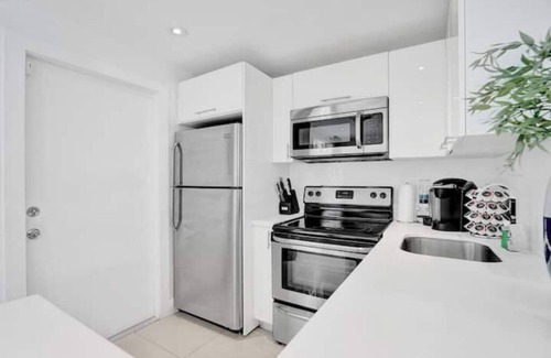 West Avenue Condo | Double 4BD/4BA South Beach Villa Monaco W/Balcony