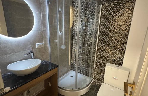 Tbilisi City Centre Bed & Breakfast | Double B at Freedom square