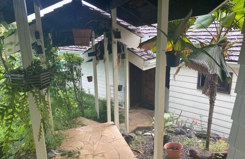 Punaauia House | Double bungalow avec chambres entièrement équipé sans vis à vis avec piscine