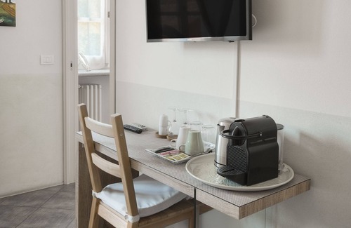 Santo Stefano Belbo Villa | Double room-Standard-Private Bathroom-Garden view-Camera Uno