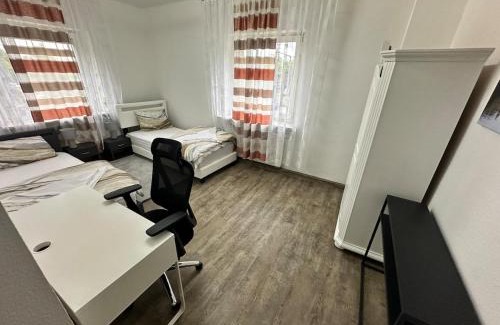 Nordwestliche Außenstadt Apartment | Double room and shared bathroom