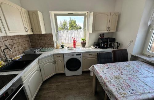 Nordwestliche Außenstadt Apartment | Double room and shared bathroom