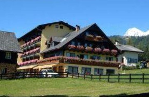 Ramsau am Dachstein House | Double room with bath or shower/WC - Ferienhotel Knollhof