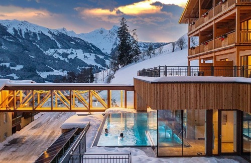 Dorfgastein House | Double room B with shower, separate toilet - Hauserbauer, Alpengasthof-Landhotel