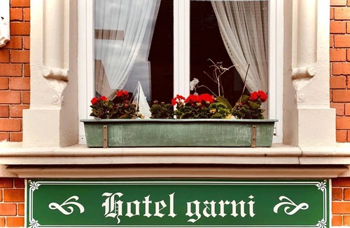 Emden House | Double room upstairs - Alt-Emder Bürgerhaus