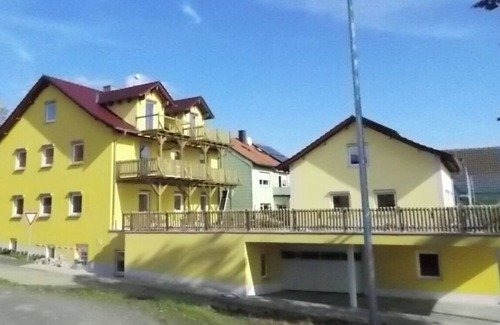 Rottingen Apartment | Double room with kitchen and bathroom