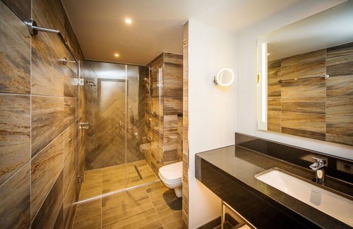 Canbury Hotel | DoubleTree by Hilton London Kingston Upon Thames