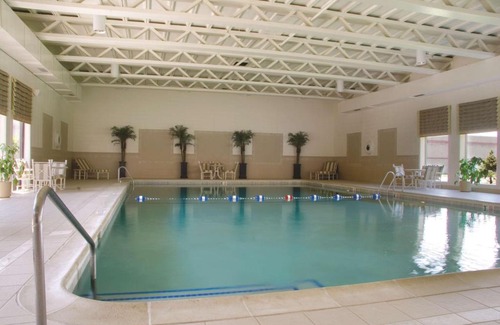 Alsip Hotel | DoubleTree by Hilton Chicago/Alsip