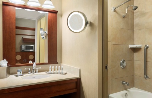 Las Colinas Hotel | DoubleTree by Hilton Dallas - DFW Airport North