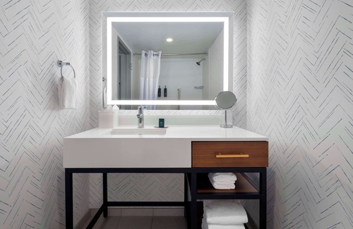 Downtown Hartford Hotel | DoubleTree by Hilton Hartford Downtown