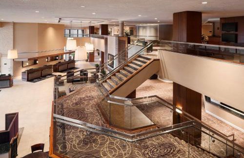 Somerset Hotel | DoubleTree by Hilton Hotel & Executive Meeting Center Somerset