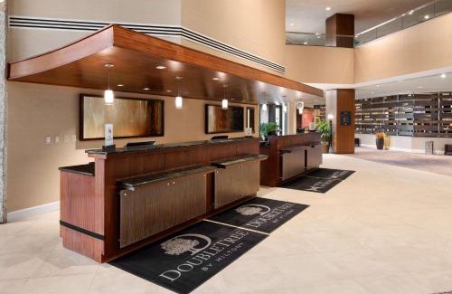 Somerset Hotel | DoubleTree by Hilton Hotel & Executive Meeting Center Somerset