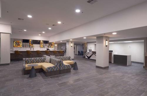 Livermore Hotel | DoubleTree by Hilton Livermore, CA