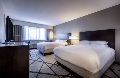 Norwalk Hotel | DoubleTree by Hilton Los Angeles - Norwalk