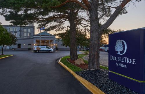 South Loop Hotel | DoubleTree by Hilton Minneapolis Airport, MN