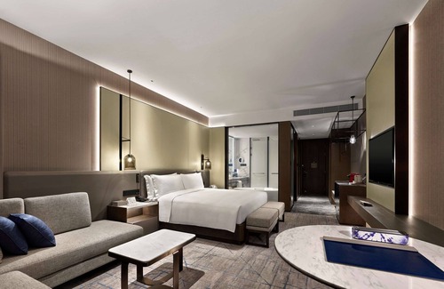 Qidong Hotel | DoubleTree by Hilton Qidong, China