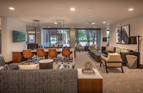 Farmers Branch Hotel | DoubleTree by Hilton Dallas - Farmers Branch