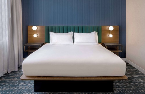 Mount Laurel Hotel | DoubleTree Suites by Hilton Hotel Mt. Laurel