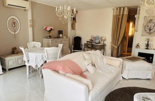 Chateauroux Villa | Douceur de Vivre