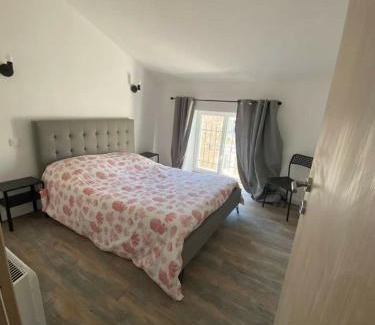 Saint-Chinian Apartment | Douceur occitane