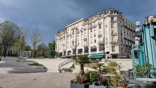 Chatel-Guyon Apartment | Douceur Pastel