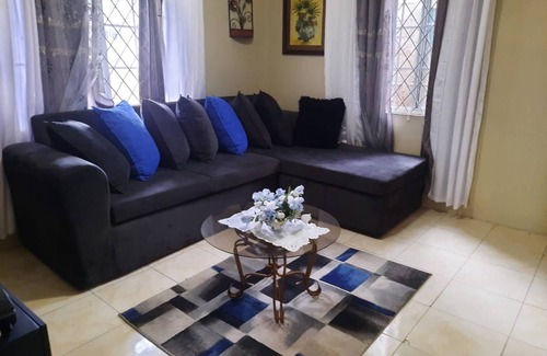 Portmore Apartment | Doug Manor 2bedroom Apartment