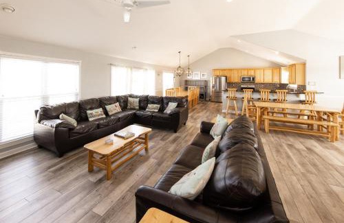 Sandbridge House | Down By The Sea