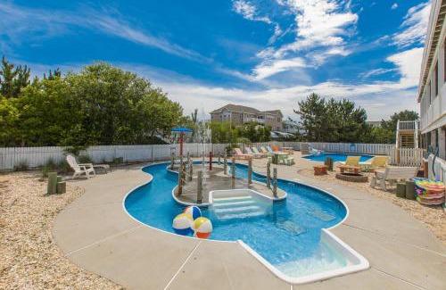 Sandbridge House | Down By The Sea