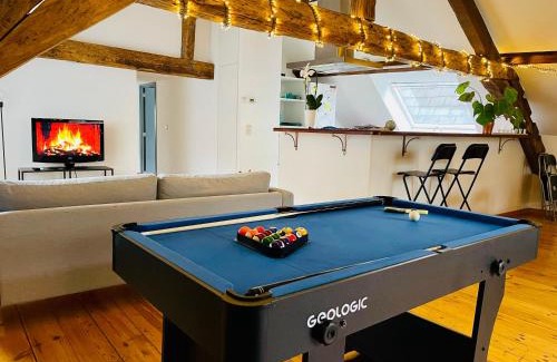 Quartier des Quais - Kaaienwijk Apartment | Down Town Spacious Loft with Private Parking
