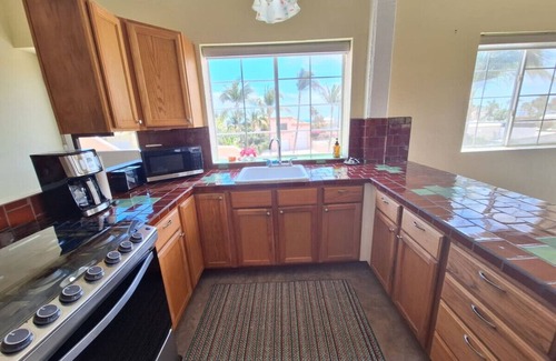 Buenavista Apartment | Downtown appartment steps to the beach