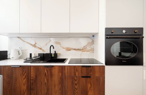 Srodmiescie Apartment | Downtown Apt - Parking, Piotrkowska St. Nearby - by Rentujemy