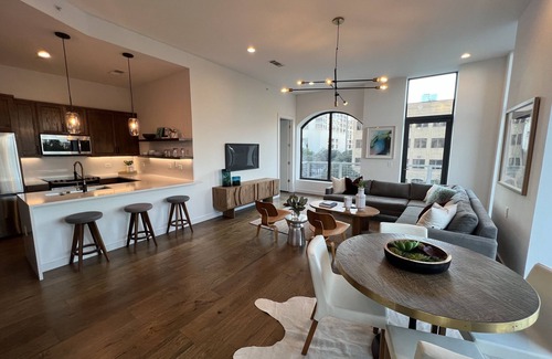 Waller Creek District Condo | Downtown Austin Condominium/Sabine on Fifth