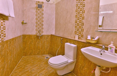 Mahindra World City Hotel | Downtown Business Hotel