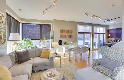 Southeast Omaha Apartment | Downtown Condo with Rooftop Patio and City Views!