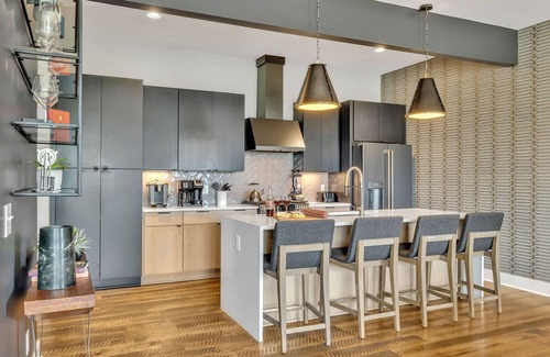 Edgehill Cottage | Downtown Dolly - Heart of Gulch - Rooftop Hot Tub