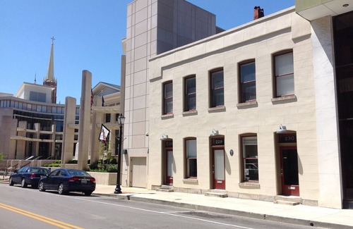 Frankfort Apartment | Downtown Guest Suite on Saint Clair