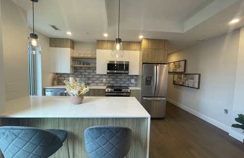 Downtown Halifax Apartment | Downtown Halifax, spotless & modern 2 BR, 2 BATH in the heart of it all.