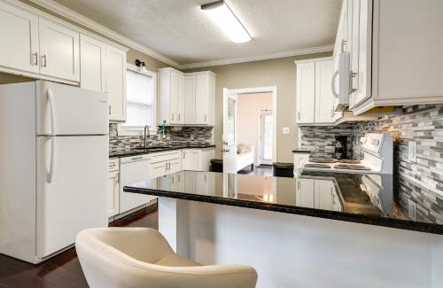 Wilmington House | Downtown Wilmington Home Walk to Cape Fear River!