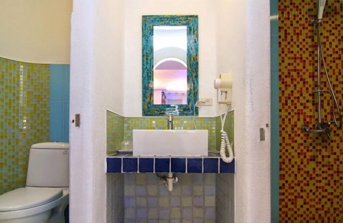Sail Rock Beach House | Dragon Resort of Hotel