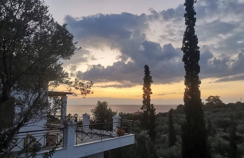 Pylos-Nestoras House | Dream house by the sea- 200 meters from the beach- private access