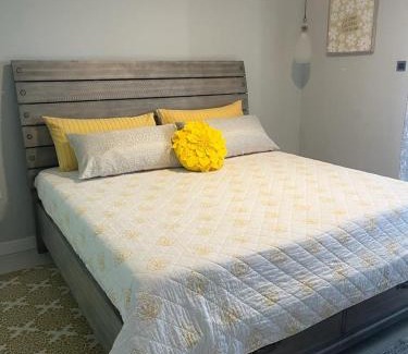 IronShore Estates Apartment | Dream36Whittyescape - Your home