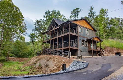 Gatlinburg - Pigeon Forge House | Dreamcatcher Lodge By Avada Properties