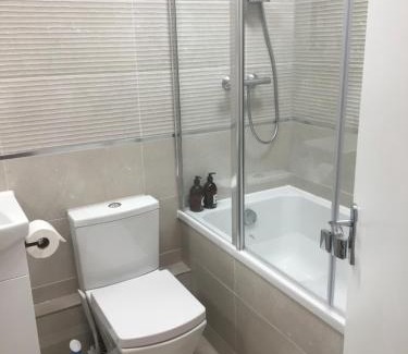 Bunhill Apartment | Dreamy Shoreditch Flat w/Views in Old St (Zone 1)