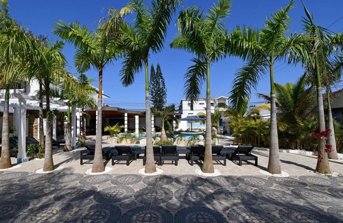 La Esplanada Villa | Drop everything & party in Sosua! Luxury villas near clubs