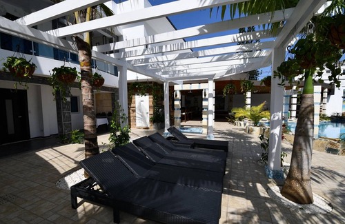 La Esplanada Villa | Drop everything & party in Sosua! Luxury villas near clubs