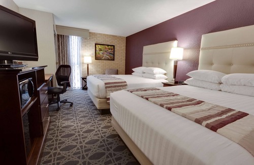 North San Antonio - SAT Hotel | Drury Inn & Suites San Antonio Northeast