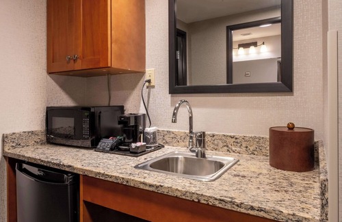 Downtown Wichita Hotel | Drury Plaza Hotel Broadview - Wichita